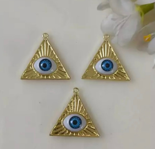 آویز چشم نظر مثلثی